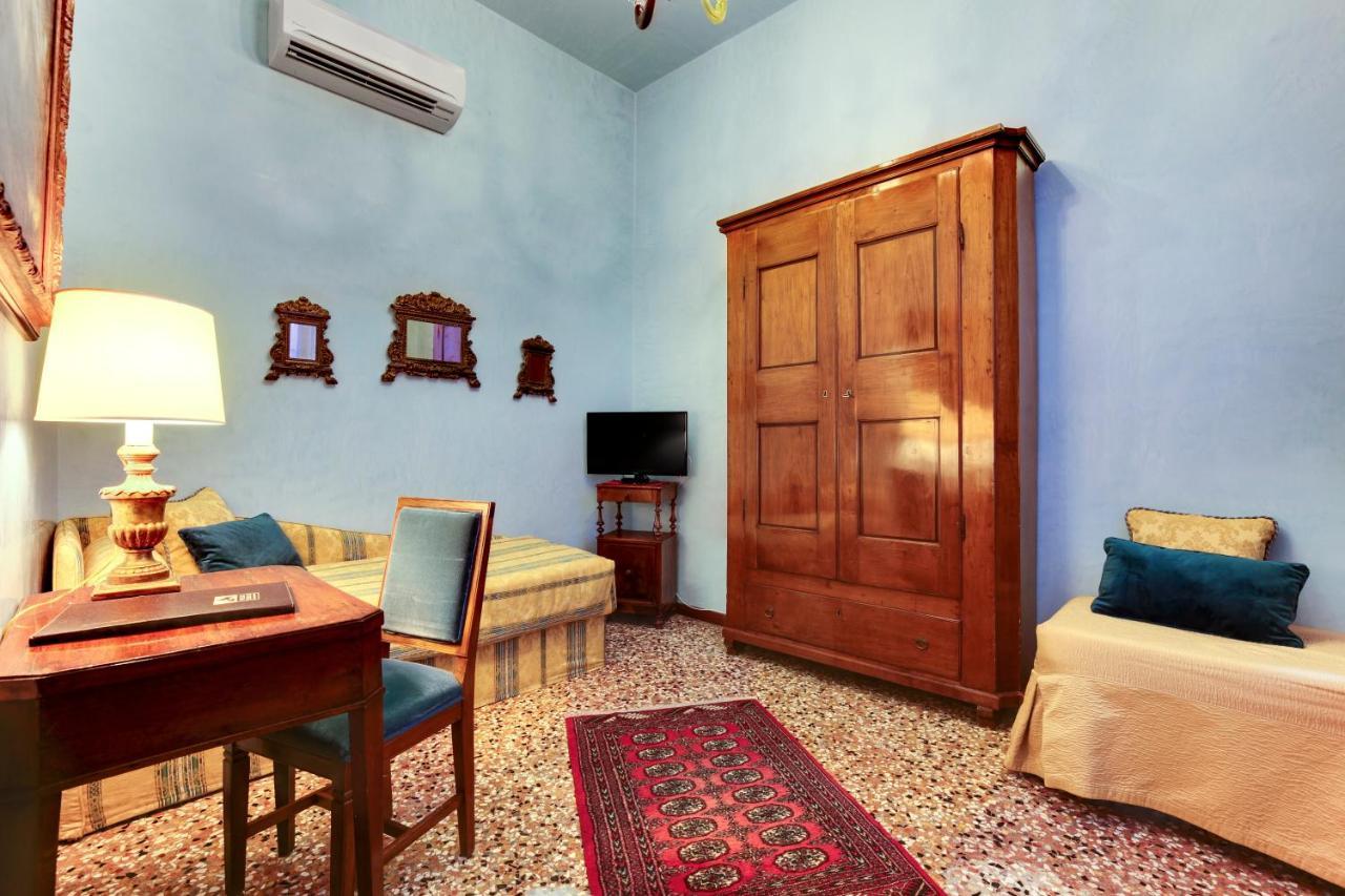 Palazzo Schiavoni Residenza D'epoca & Suite-apartments Pensión